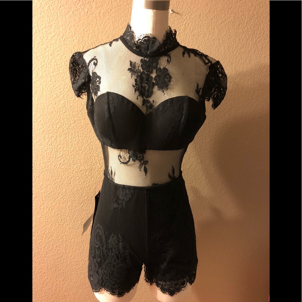 Bebe Lilian SS Lace Romper color: black